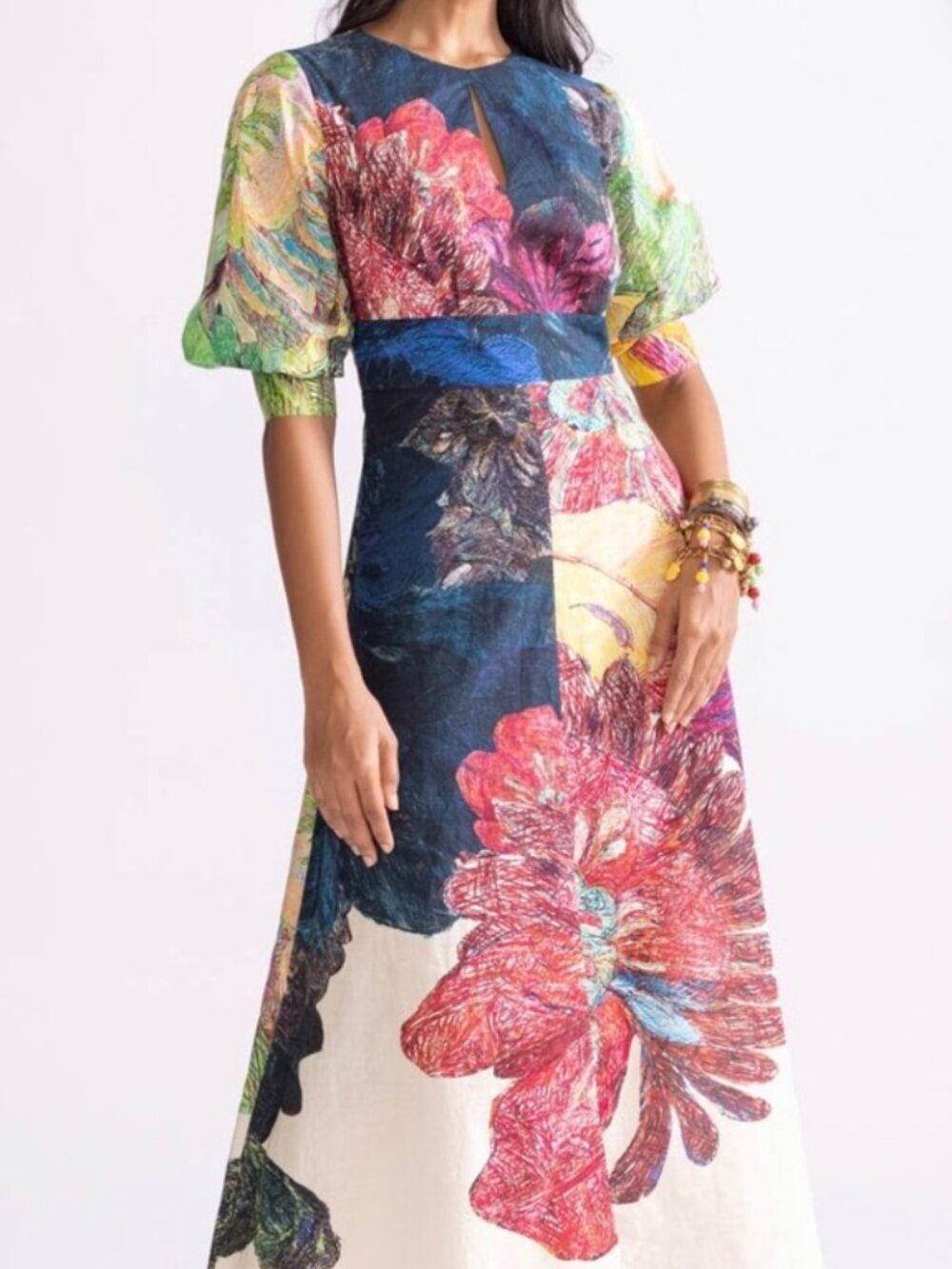 NWT Saaksha & Kinni Daisy Print Floral A line Maxi Dress – Size S
